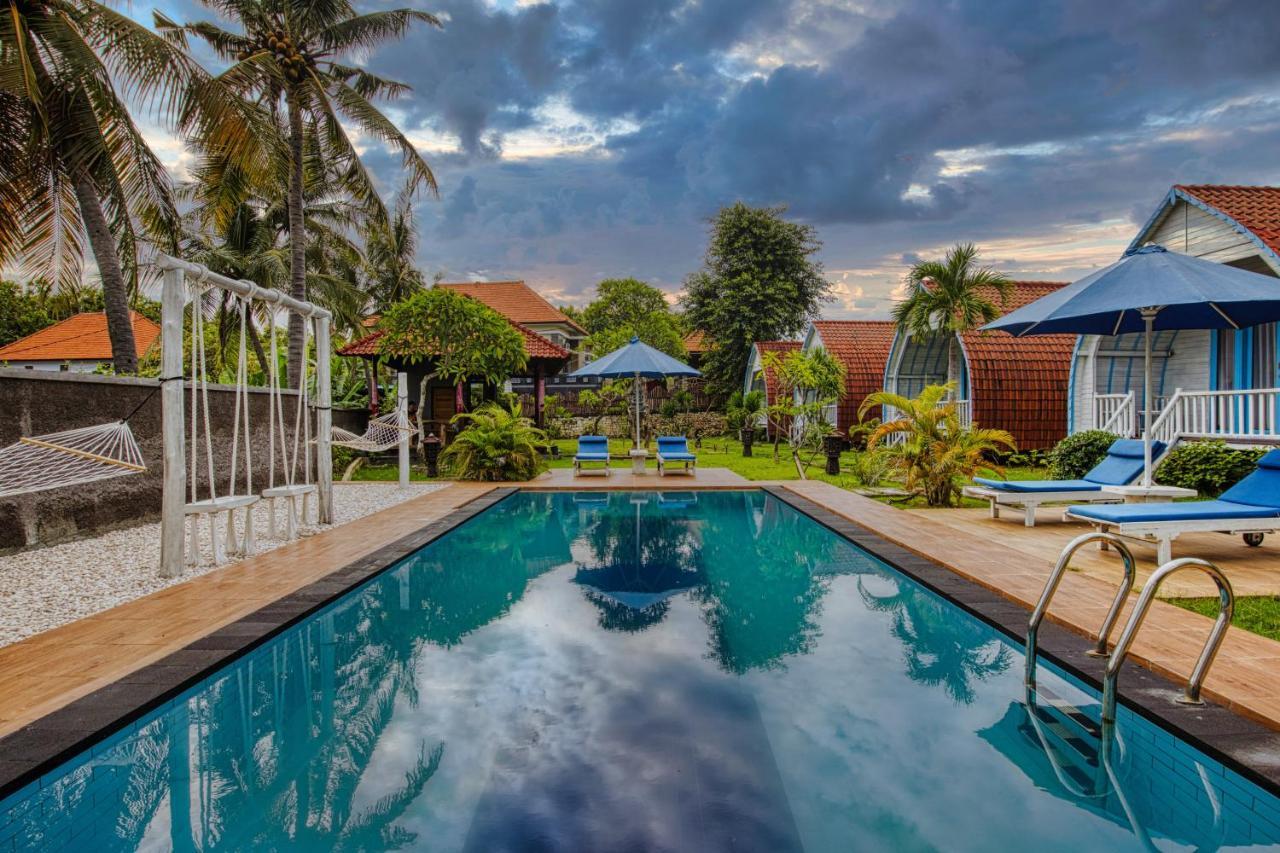 Megaland Bungalow Batununggul Bagian luar foto