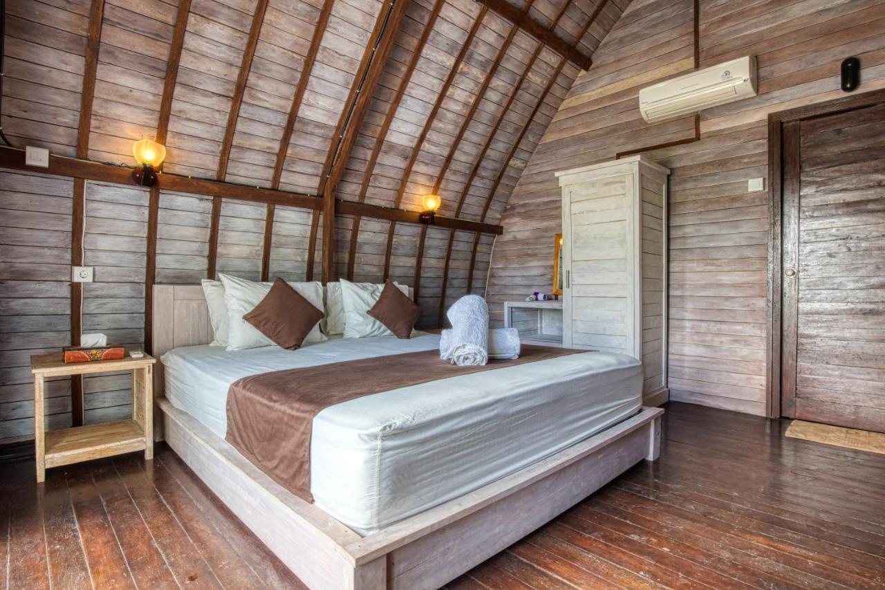 Megaland Bungalow Batununggul Bagian luar foto