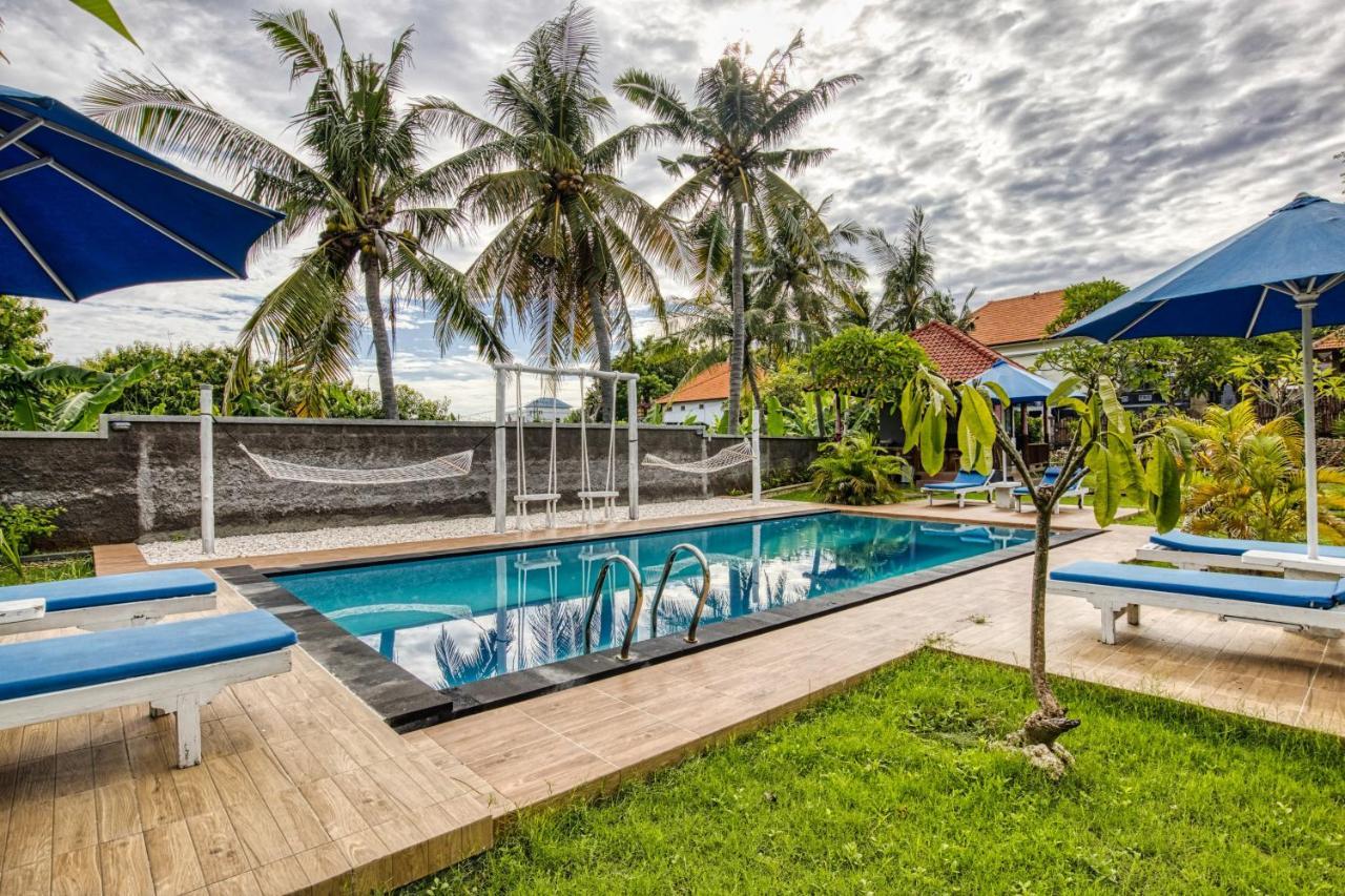 Megaland Bungalow Batununggul Bagian luar foto