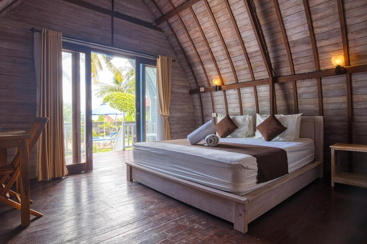 Megaland Bungalow Batununggul Bagian luar foto