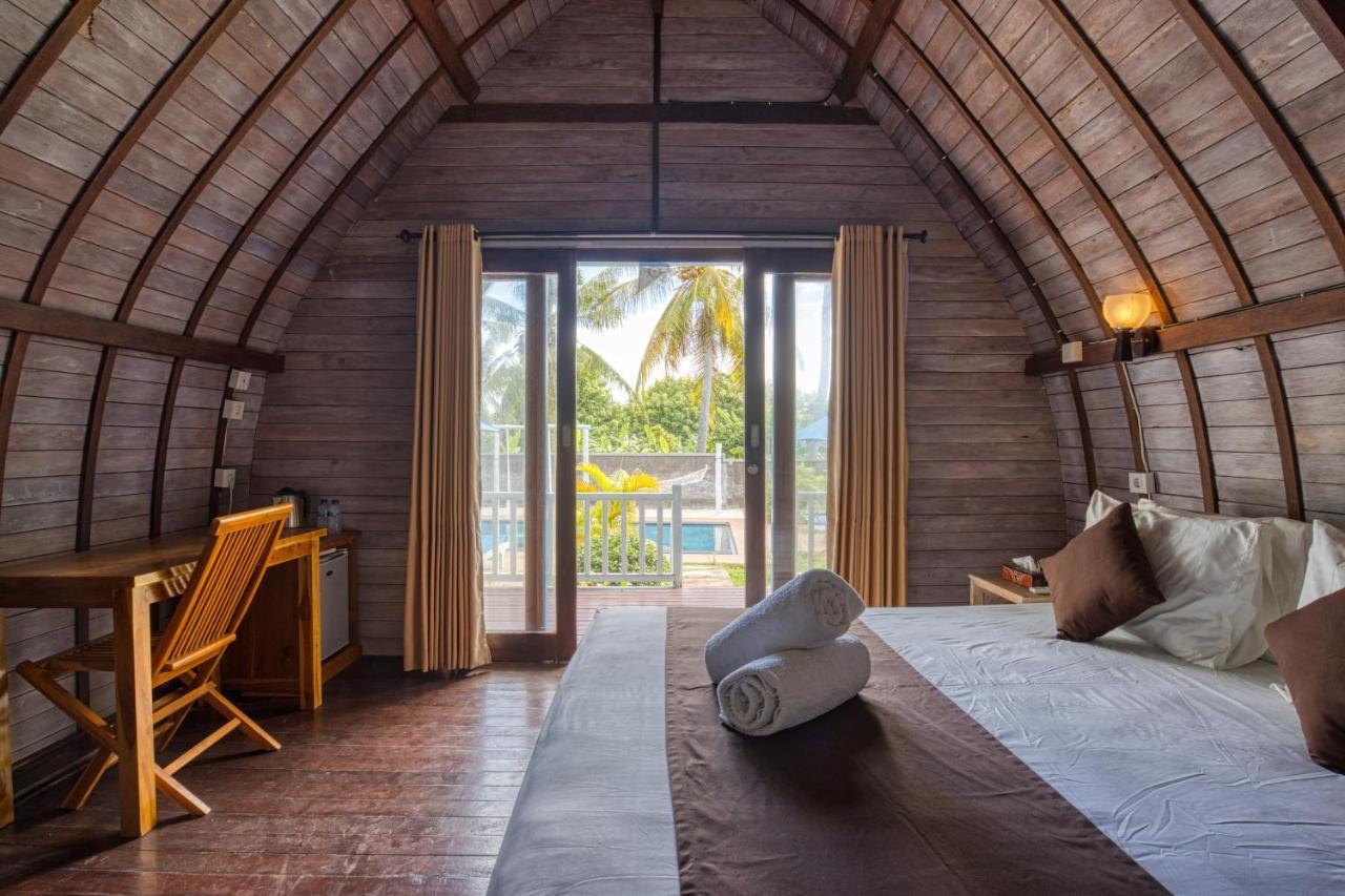 Megaland Bungalow Batununggul Bagian luar foto